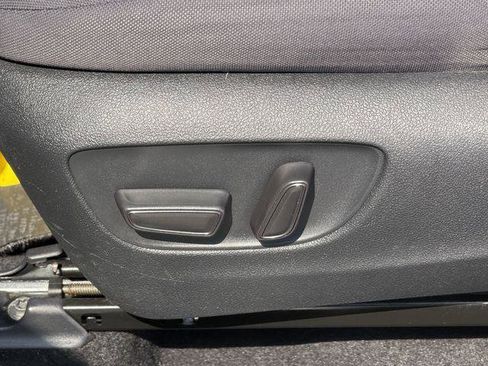 Certified 2024 Toyota Highlander LE FWD image 19