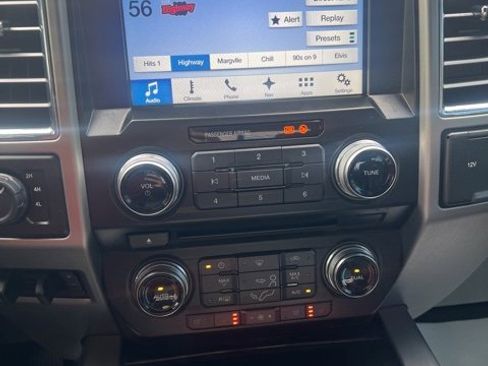 Used 2017 Ford F250 Platinum w/ FX4 Off-Road Package image 13