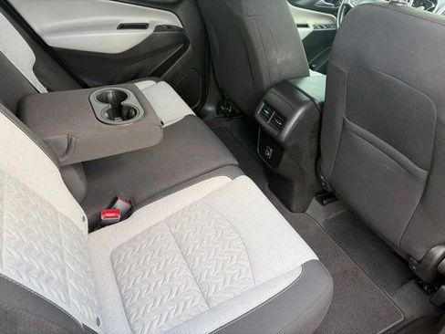 Used 2022 Chevrolet Equinox LT w/ Driver Convenience Package FWD image 36