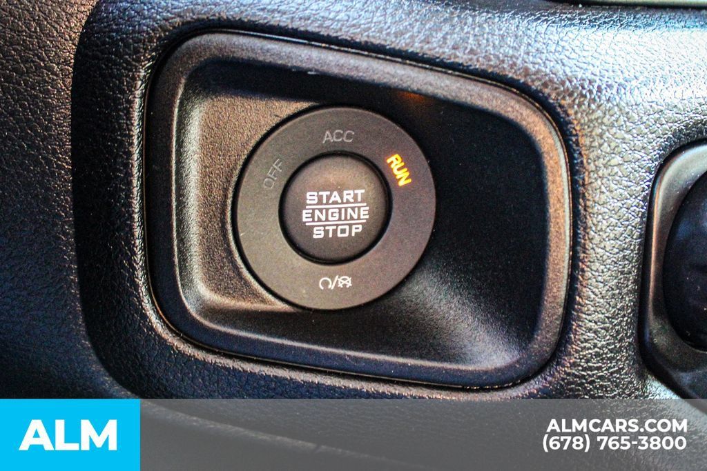 Used 2025 Jeep Wrangler Unlimited Sport AWD/4WD image 26