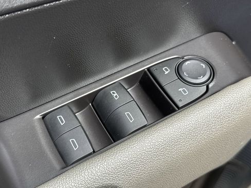 Used 2024 Chevrolet Colorado ZR2 AWD/4WD image 25