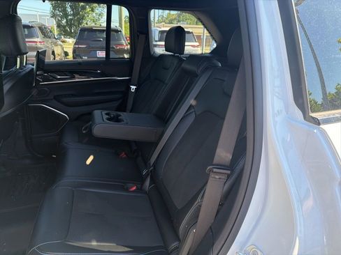 Used 2023 Jeep Grand Cherokee Trailhawk w/ Advanced Protech Group II AWD/4WD image 11
