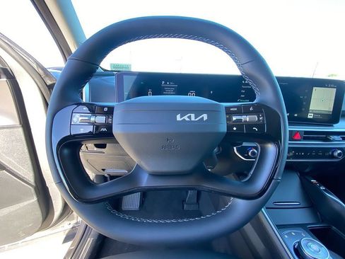 New 2026 Kia Sorento EX AWD/4WD image 13