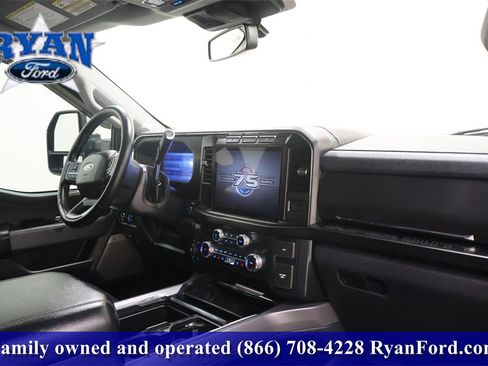 Used 2023 Ford F250 Lariat w/ Chrome Package image 15