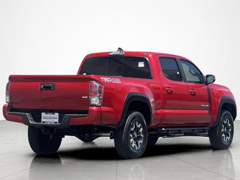 Certified 2022 Toyota Tacoma TRD Off-Road w/ TRD Premium Off Road Package AWD/4WD image 5