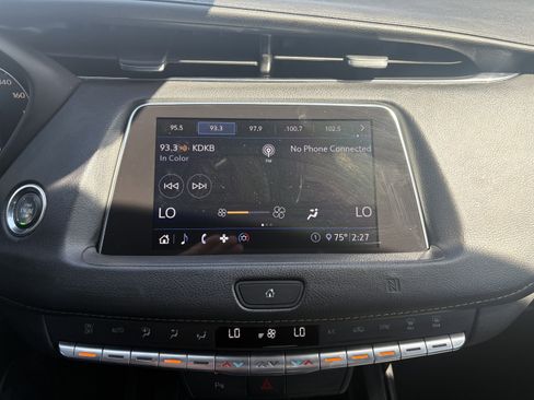 Used 2020 Cadillac XT4 Premium Luxury FWD image 18