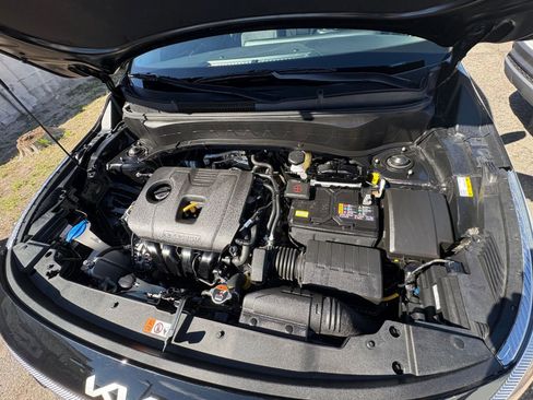 Used 2025 Kia Seltos S image 33