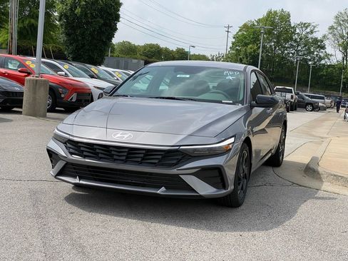 New 2026 Hyundai Elantra Sport FWD image 3