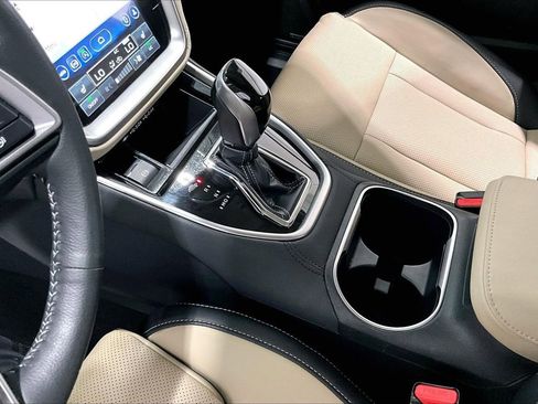 Used 2023 Subaru Outback Limited image 17