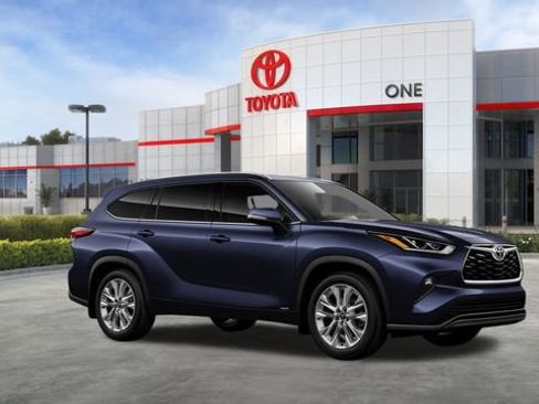 New 2026 Toyota Highlander Limited image 15