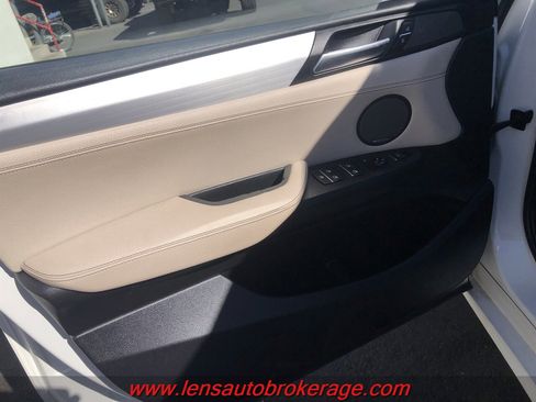 Used 2017 BMW X3 xDrive28i image 9