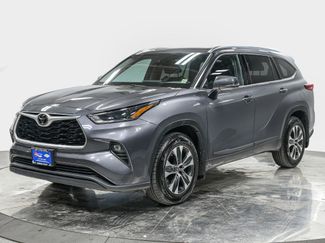 Used 2021 Toyota Highlander XLE video 1