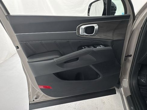 New 2025 Kia Sorento SX image 19