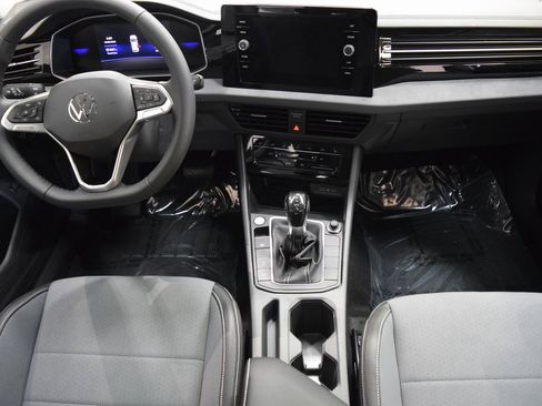 New 2026 Volkswagen Jetta SE image 8