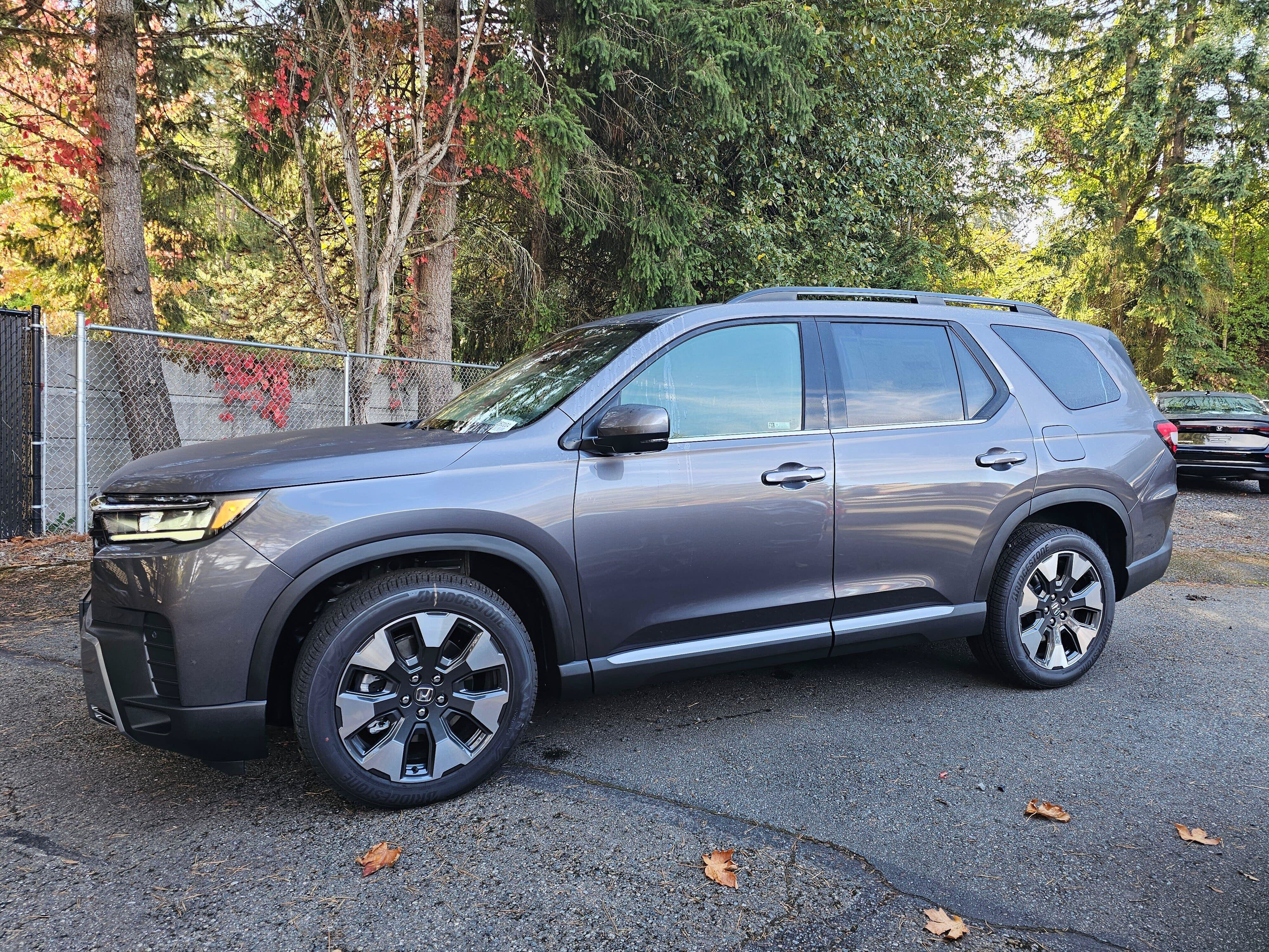 New 2026 Honda Pilot Elite image 4
