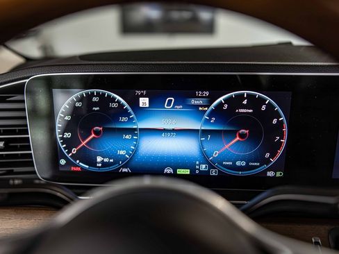 Used 2022 Mercedes-Benz GLE 450 4MATIC w/ Revised AMG Line Exterior image 24