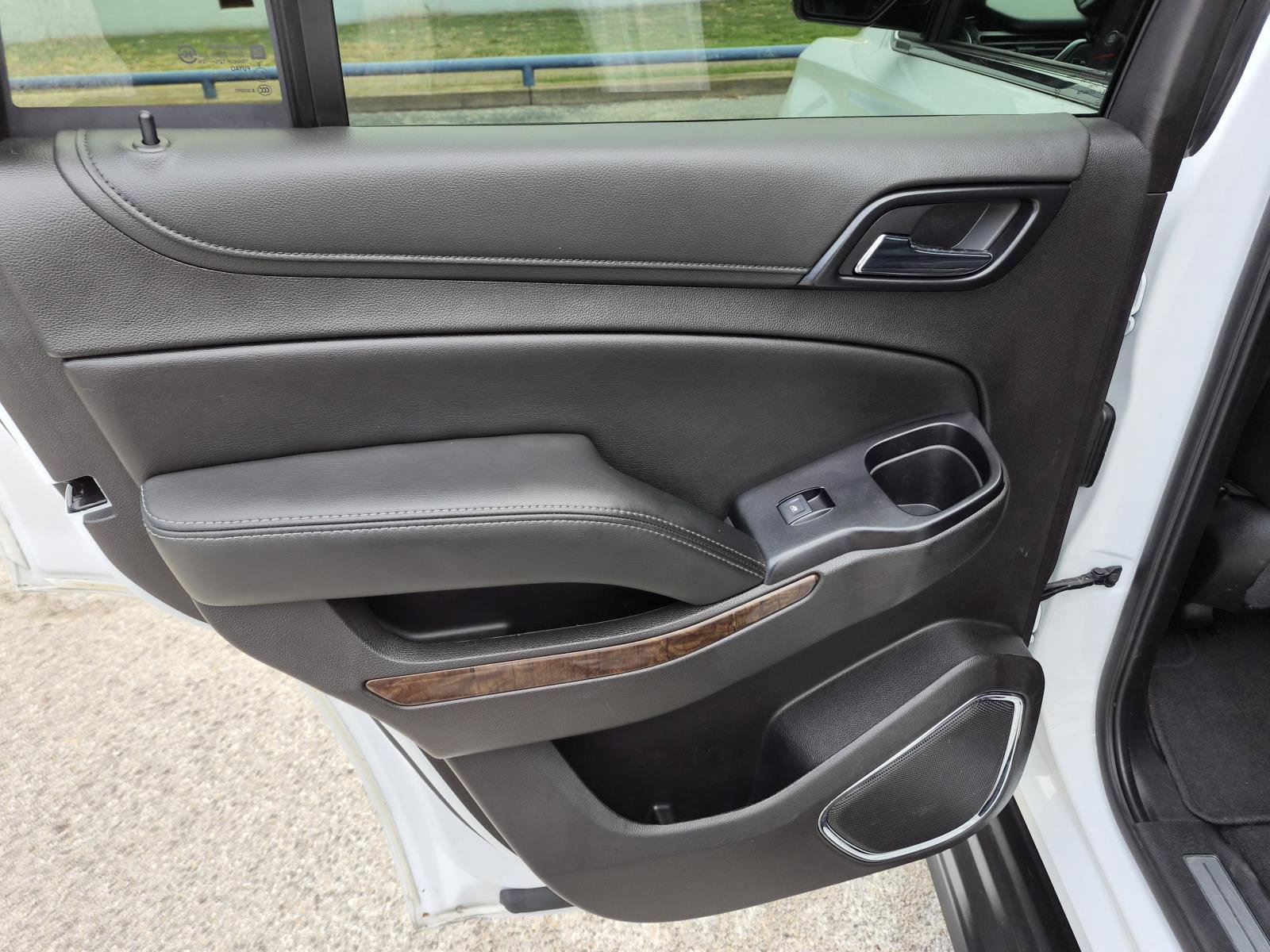 Used 2020 Chevrolet Tahoe LT RWD image 16