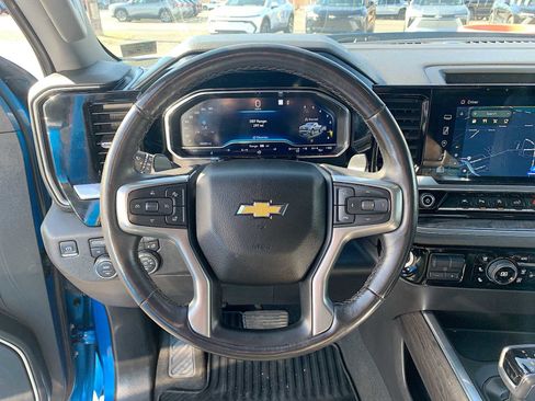 Used 2022 Chevrolet Silverado 1500 LTZ image 11