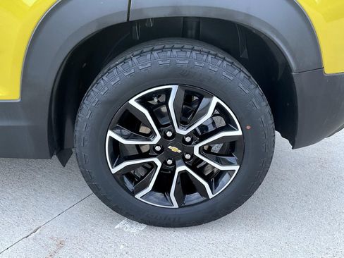 Used 2023 Chevrolet TrailBlazer ACTIV w/ Sun and Liftgate Package FWD image 22