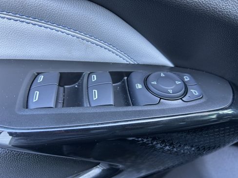 New 2025 Chevrolet Trax LT w/ Driver Confidence Package image 15