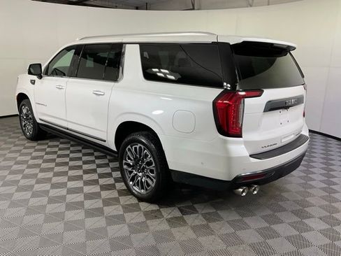 Used 2024 GMC Yukon XL Denali Ultimate image 4
