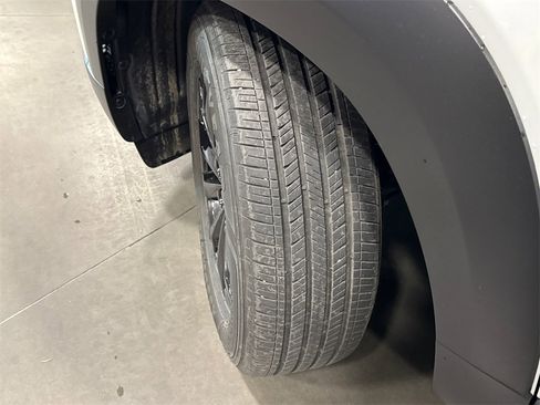 Certified 2025 MAZDA CX-50 2.5 Hybrid w/ Weather Package image 18