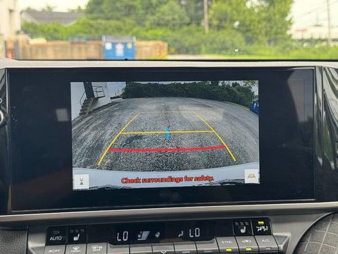 Used 2026 Toyota Camry XLE FWD image 30