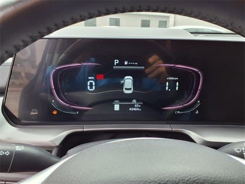 Used 2023 Kia Telluride S image 15