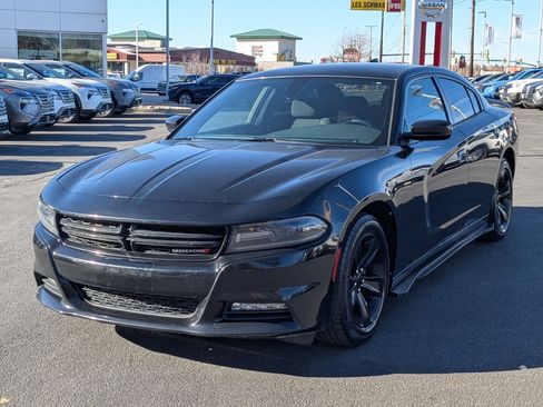 Used 2018 Dodge Charger SXT Plus image 10