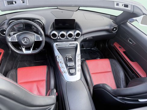 Used 2018 Mercedes-Benz AMG GT Roadster image 35