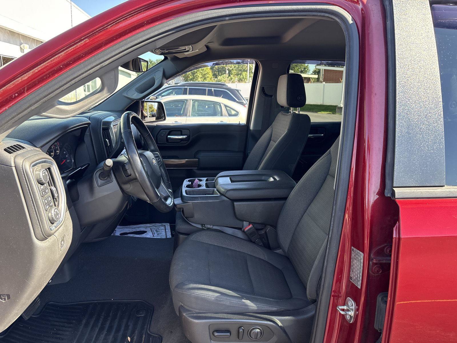 Used 2019 Chevrolet Silverado 1500 LT w/ All-Star Edition AWD/4WD image 9