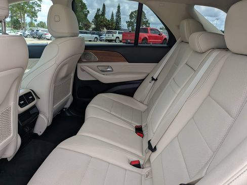 Used 2022 Mercedes-Benz GLE 350 image 19