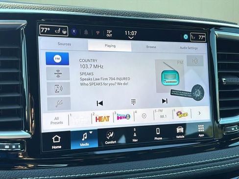 New 2026 Chrysler Pacifica Limited w/ S Appearance Package FWD image 34