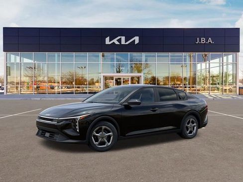 New 2026 Kia K4 FWD image 3