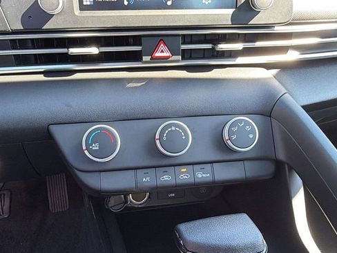New 2026 Hyundai Elantra SE image 27