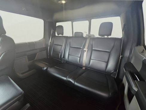 Used 2015 Ford F150 XLT w/ Equipment Group 302A Luxury AWD/4WD image 45