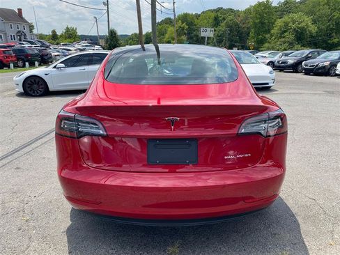 Used 2022 Tesla Model 3 Long Range AWD/4WD image 4