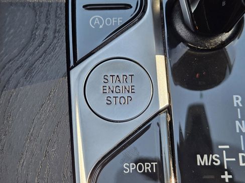 Used 2020 BMW X7 xDrive40i w/ Premium Package image 23