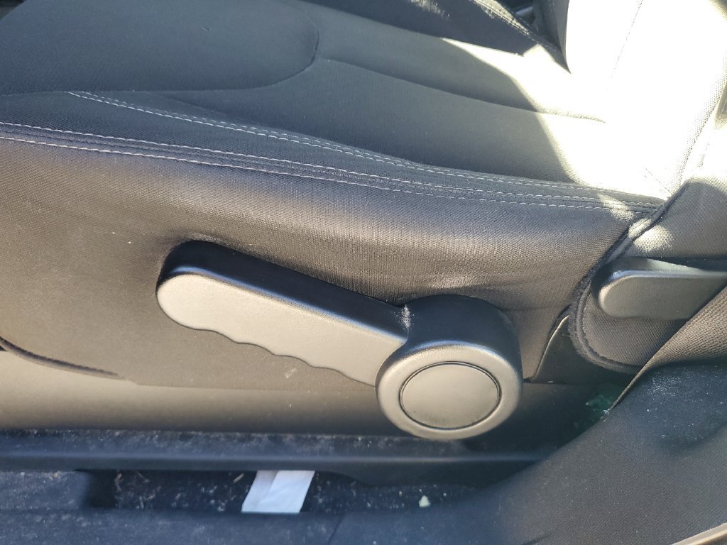 Used 2018 Jeep Wrangler Sport AWD/4WD image 17