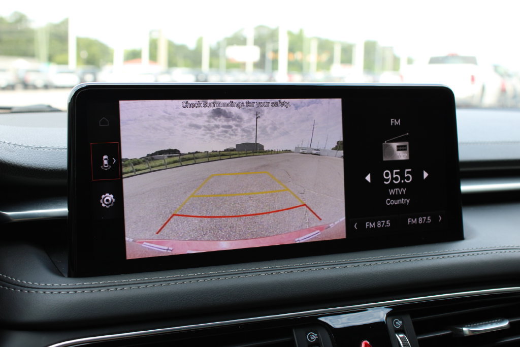 Used 2022 Genesis G70 2.0T RWD image 15