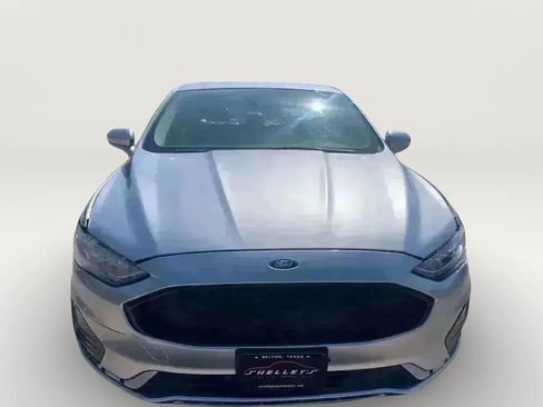 Used 2020 Ford Fusion SEL FWD image 2