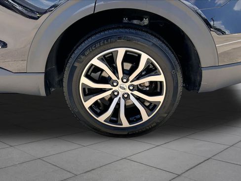 Used 2025 Ford Explorer ST-Line AWD/4WD image 11