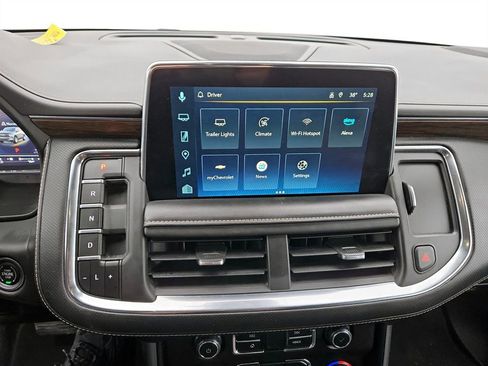 Used 2023 Chevrolet Suburban Premier AWD/4WD image 24