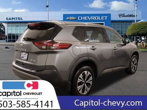 Used 2021 Nissan Rogue SV image 7