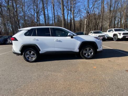 Used 2024 Toyota RAV4 XLE image 16