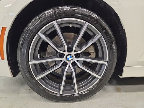 Used 2019 BMW 330i xDrive Sedan w/ Premium Package image 10