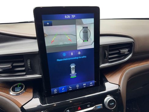 Used 2021 Ford Explorer King Ranch w/ Premium Technology Package image 66