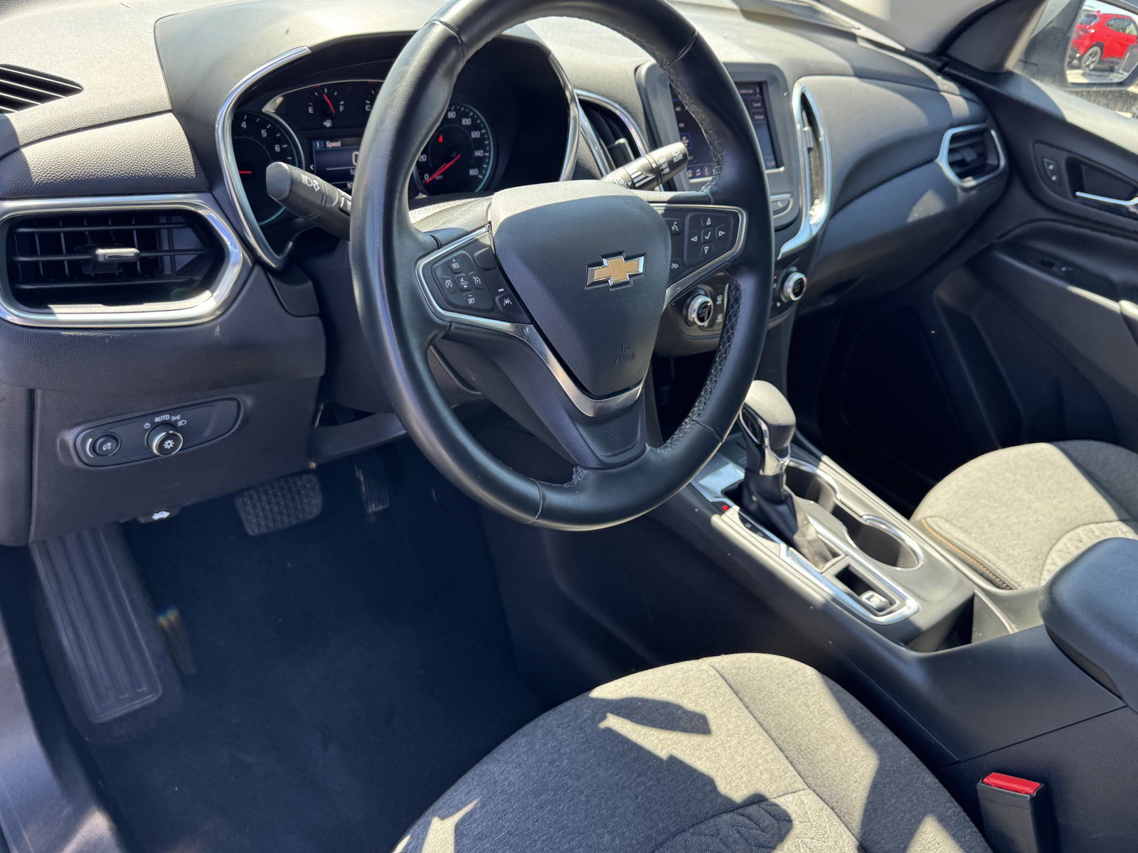 Used 2024 Chevrolet Equinox LT FWD image 13