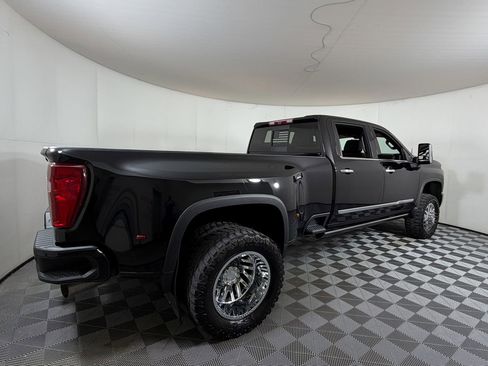 Used 2024 Chevrolet Silverado 3500 High Country w/ Technology Package AWD/4WD image 4