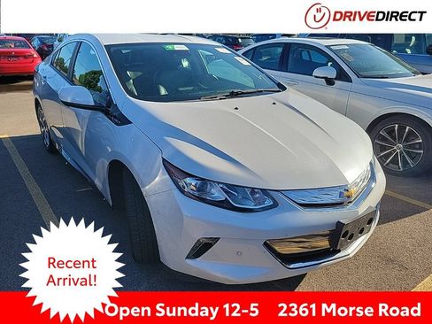 Used 2018 Chevrolet Volt Premier w/ Driver Confidence Package FWD image 1